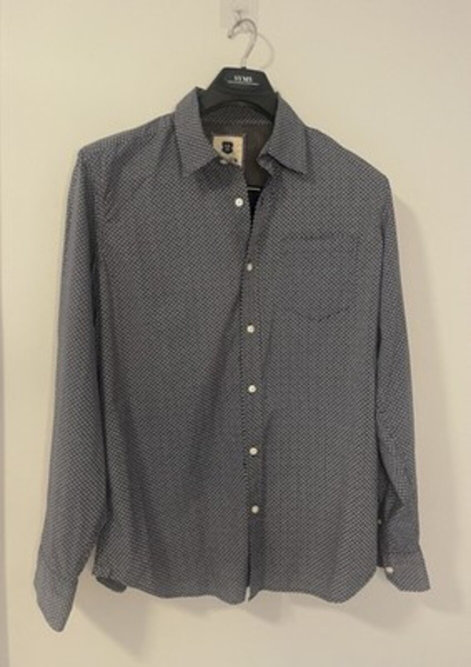 Levi’s Original Brand Blue Patterned Shirt . Button Down. Xl .100 % Cotton